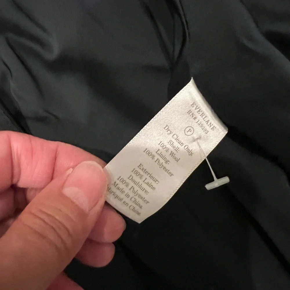 EVERLANE The Italian GoWeave Preppy Black Wool Blazer - Picture 11 of 12